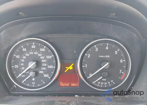 2011 BMW 328I z USA, uszkodzony, nr VIN WBAPH7C5XBA801844